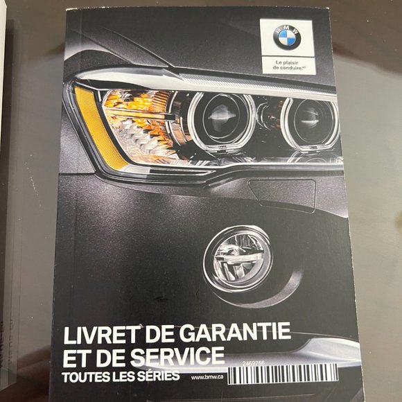 2020 BMW M5 Owner Manual and Service Guide with Portfolio! - Picture 7 of 9